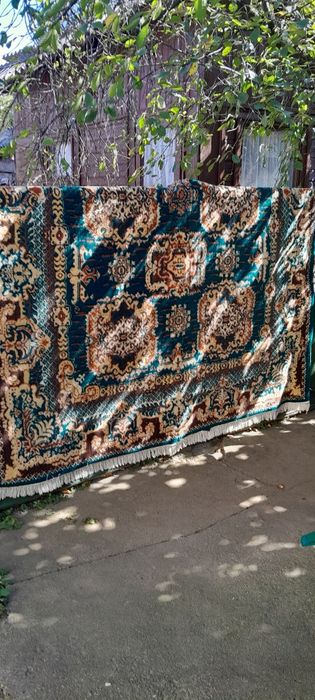 Covor oltenesc de lânâ țesut