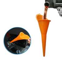 оранжева пластмасова фуния за бензин масло вода и др. 28см in0137