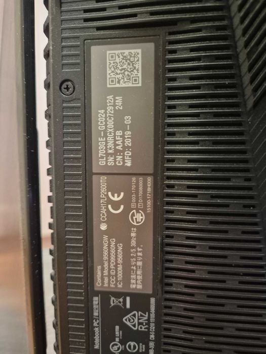 ASUS ROG Strix - GL703GE, 17,3”, 16 GB RAM, i7-8750H, GTX 1050Ti 4GB