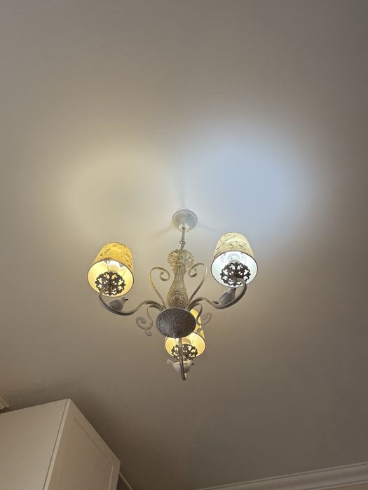 Люстра для комнаи