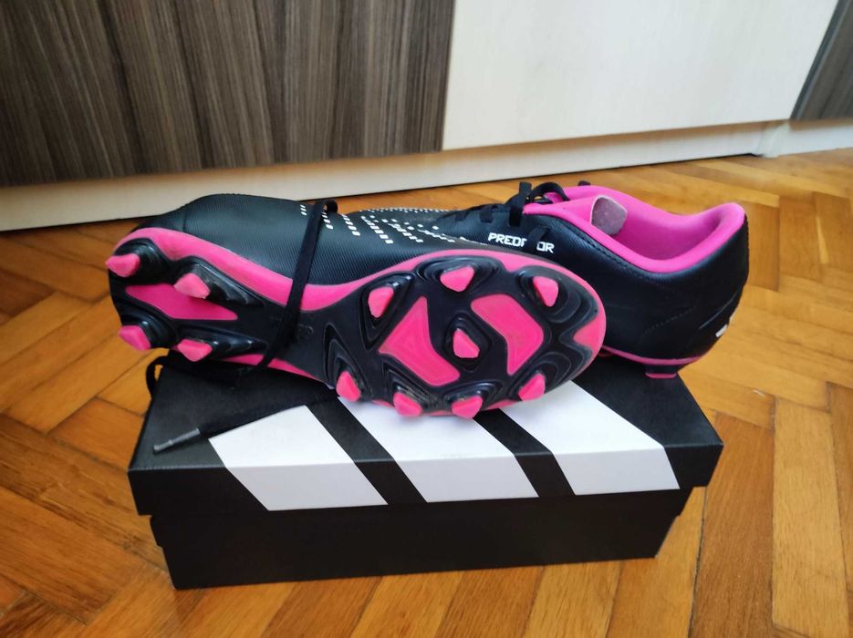 Pantofi sport Adidas Predator mărimea 36