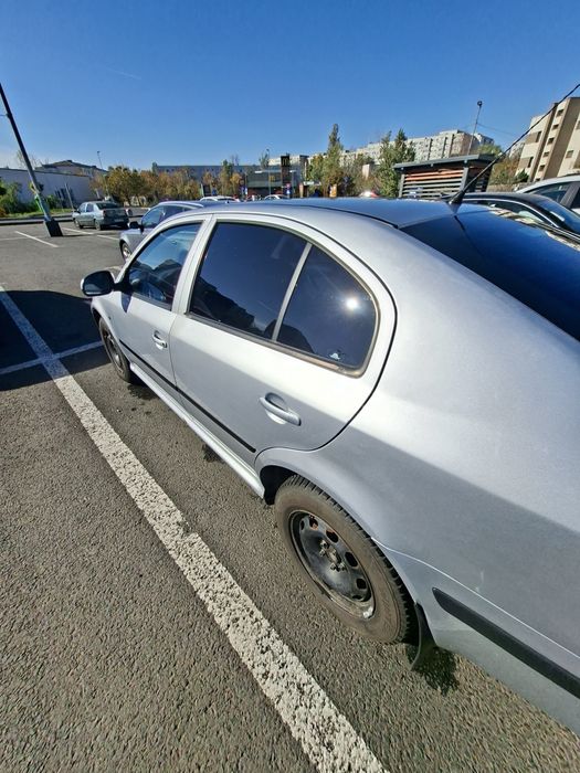 Vând Skoda Octavia