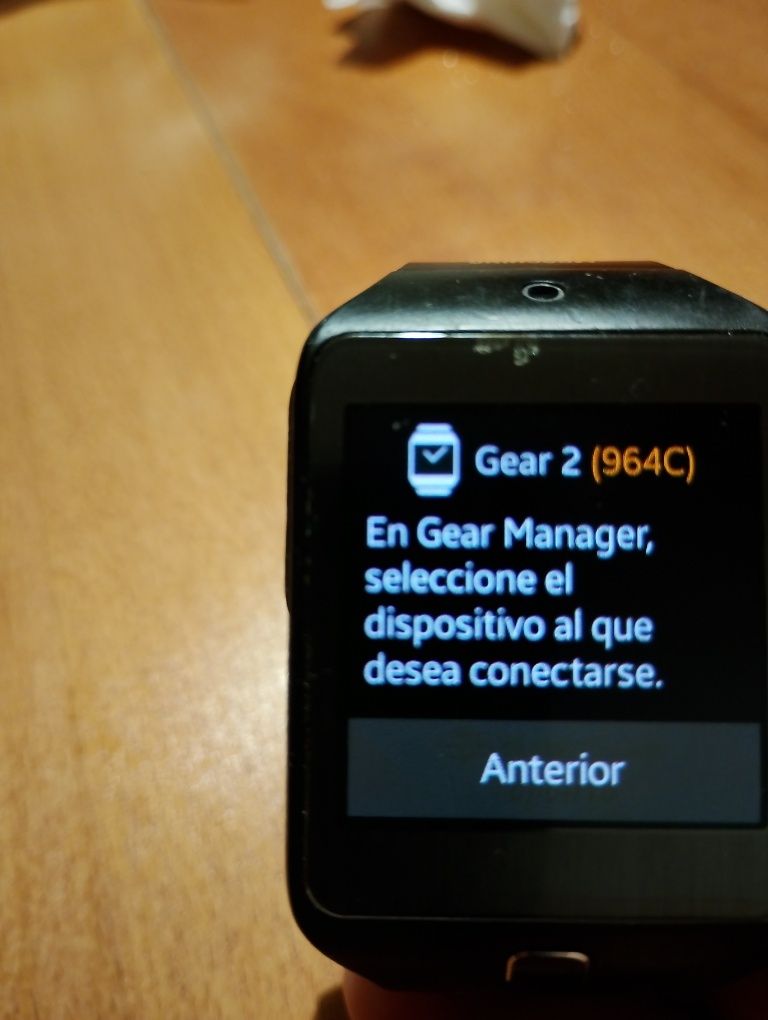 Продавам 2 броя смарт часовници Samsung