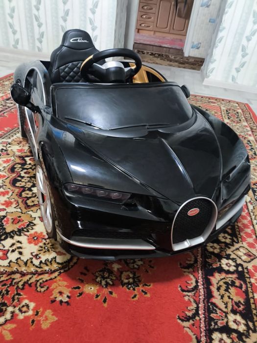 Bugatti Veyron детская электромашина
