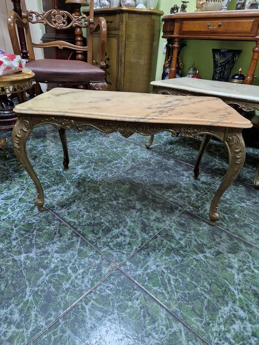 Чудесна английска бронзова белгийска масичка с оникс