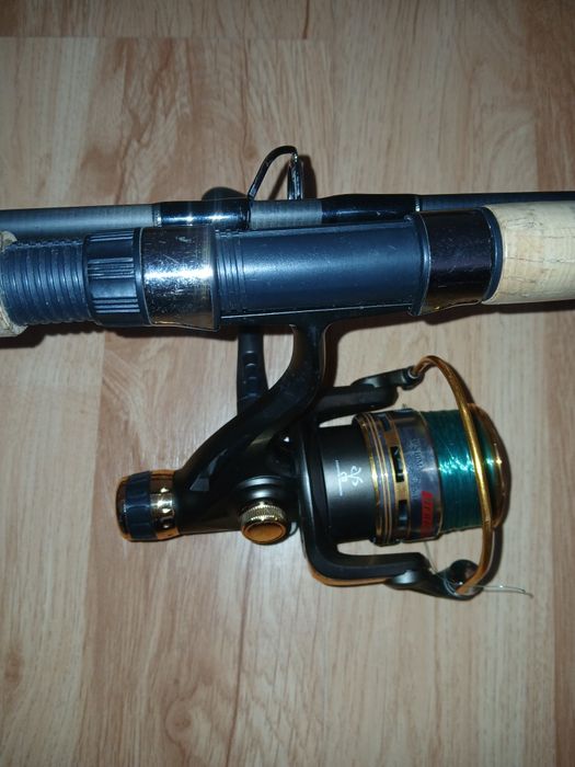 Lanseta telescopica Hercules 2.70,cm,plus mulineta cadou