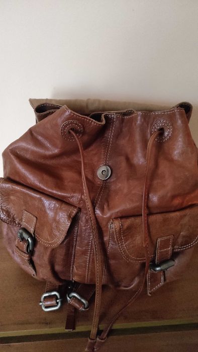 Раница от естествена кожа