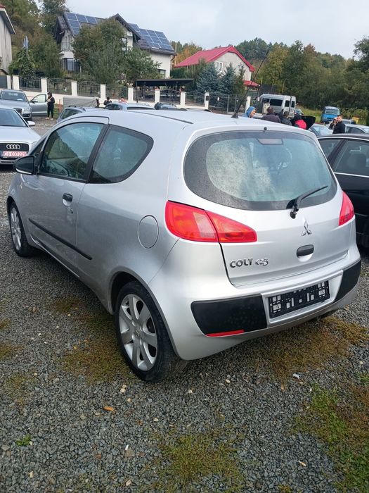 Vând Mitsubishi colt cz Benzina