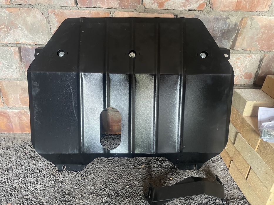 Продам защиту на jac s 5