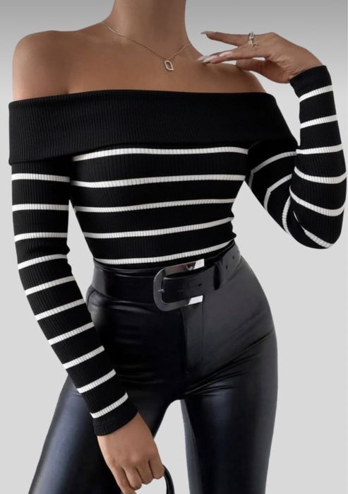 Дамска черна блуза с бели райета , дълъг ръкав и паднали рамене