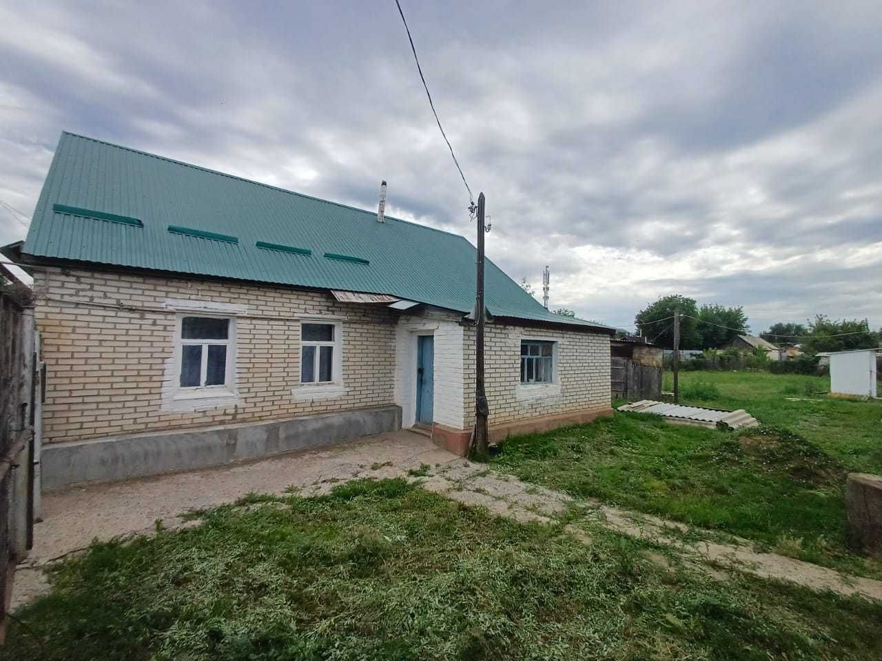 Продам  два дома