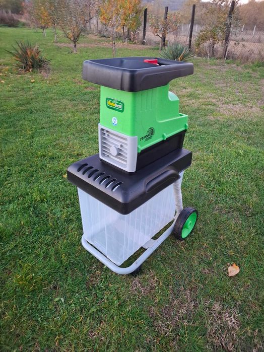 Tocător crengi  / ramuri