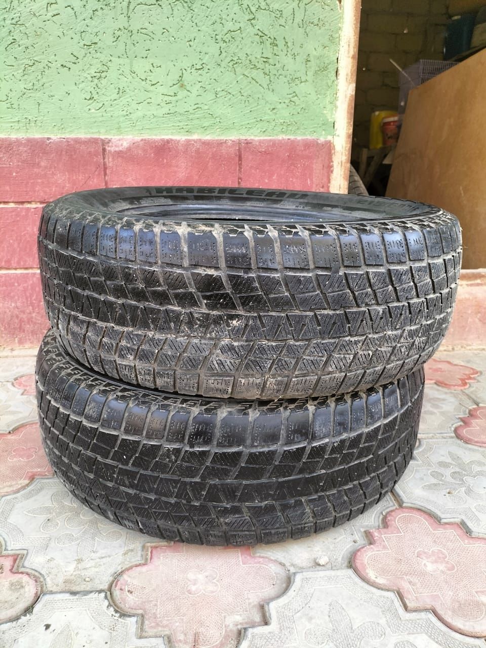 Зимние шины 215/60R 16