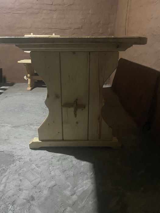 Masa si 4 scaune din lemn de brad