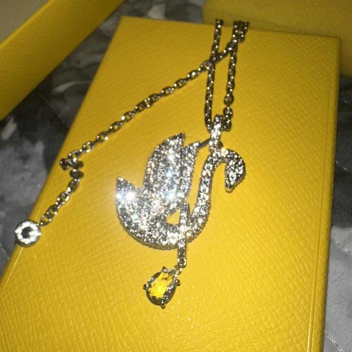 Lănțișor Swarovski Iconic Swan / Lebădă - nou, în cutie