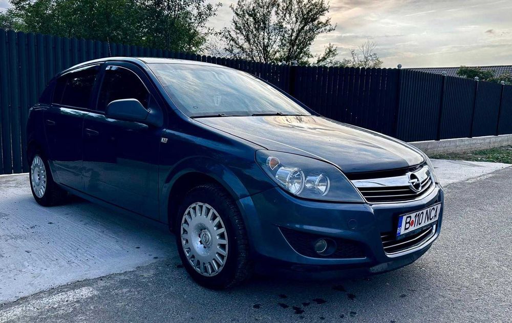 Proprietar Opel Astra H, Hatchback 2011 benzina