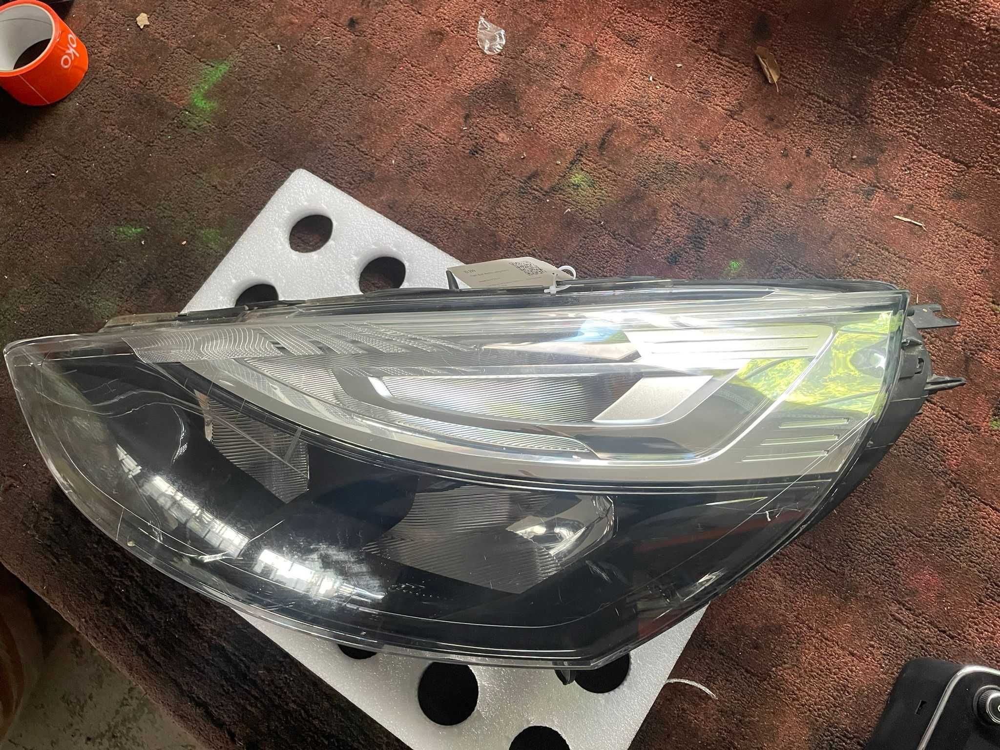 Far stanga Renault Clio 4 2015