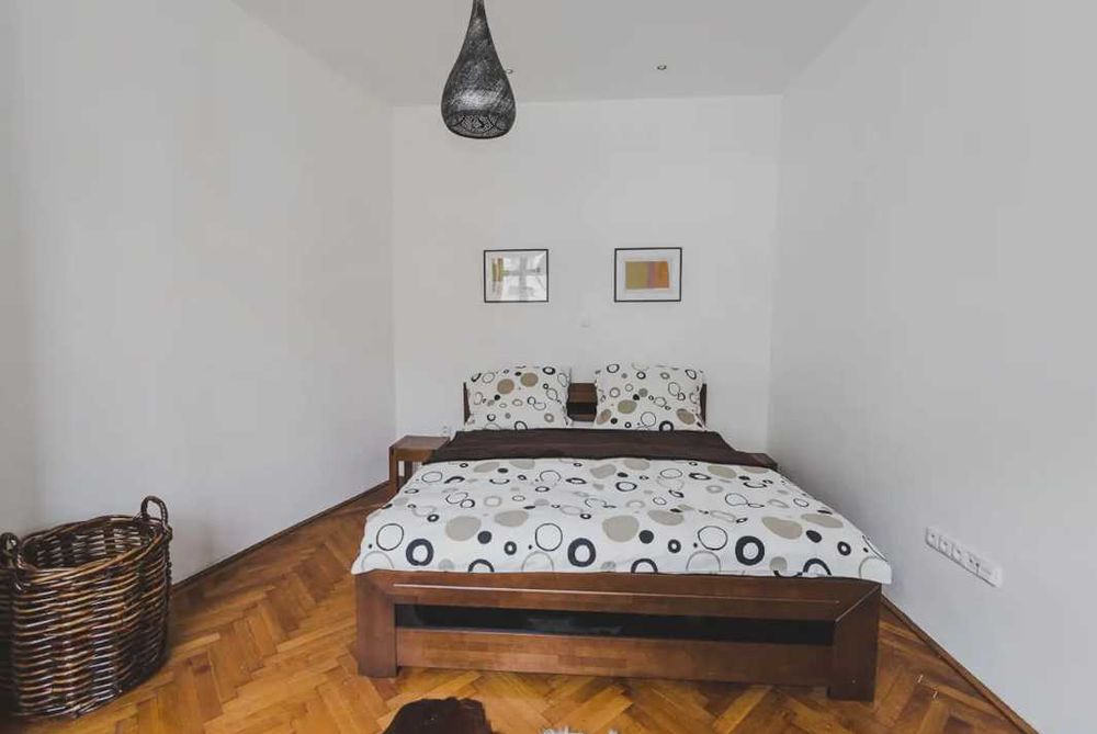 Дава се под наем Двустаен апартамент в Пловдив, Централна гара - 57 кв.м за 285.6 € - Снимка #2