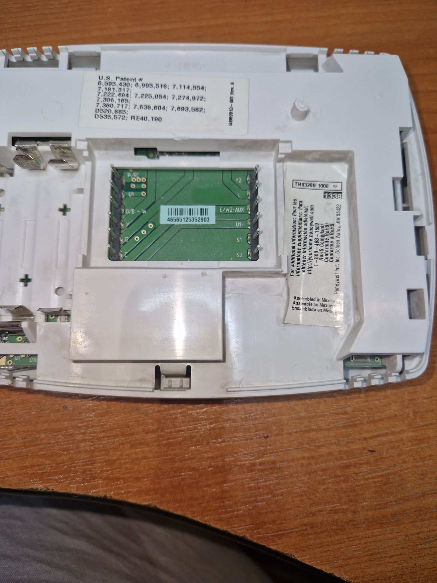 Honeywell TH8320U  1008 termostat