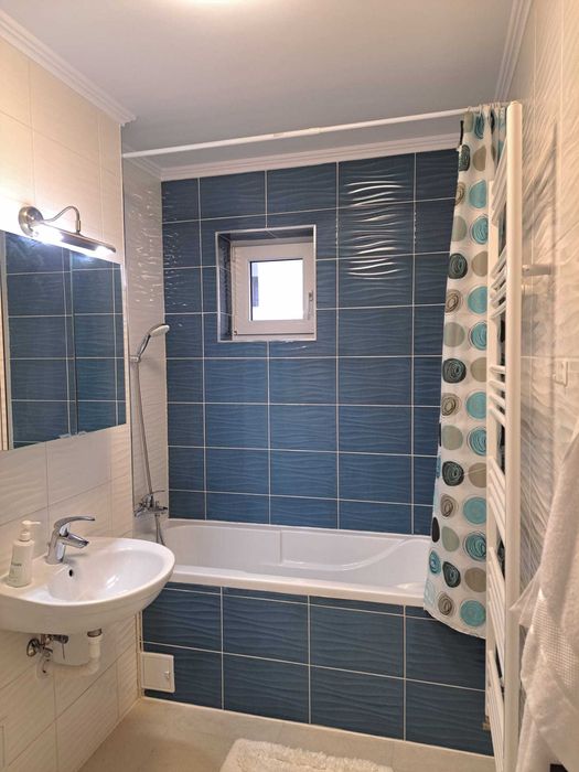 Apartament de închiriat pe termen lung.