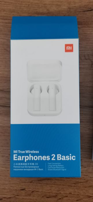 Продаётся Mi Earphones 2 basic