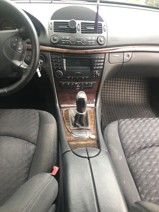 Vand Mercedes E 220