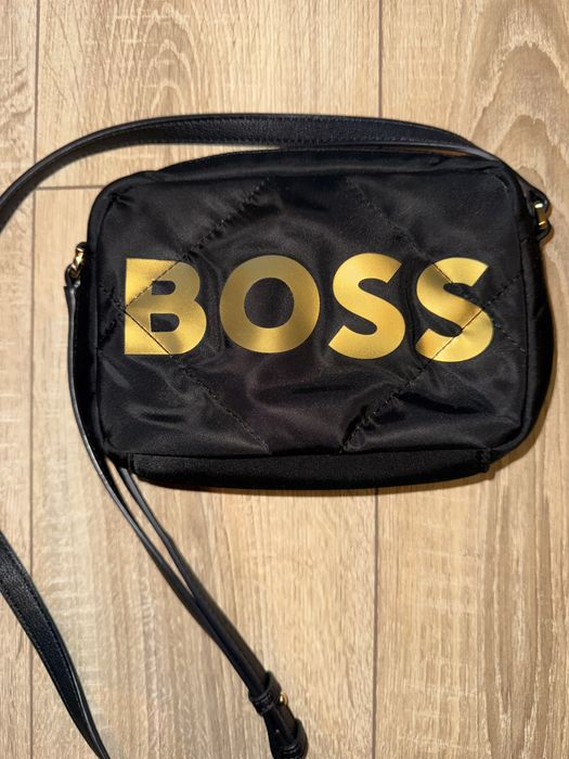 Poseta Boss mica, curea de purtat peste umar