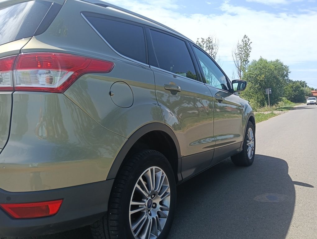 Vând Ford KUGA 2014/1.6 Benzina