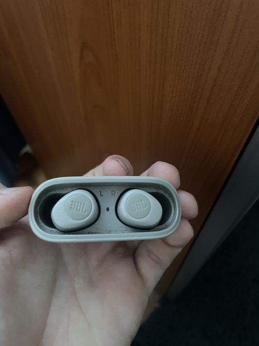 Vand JBL wave100 TWS