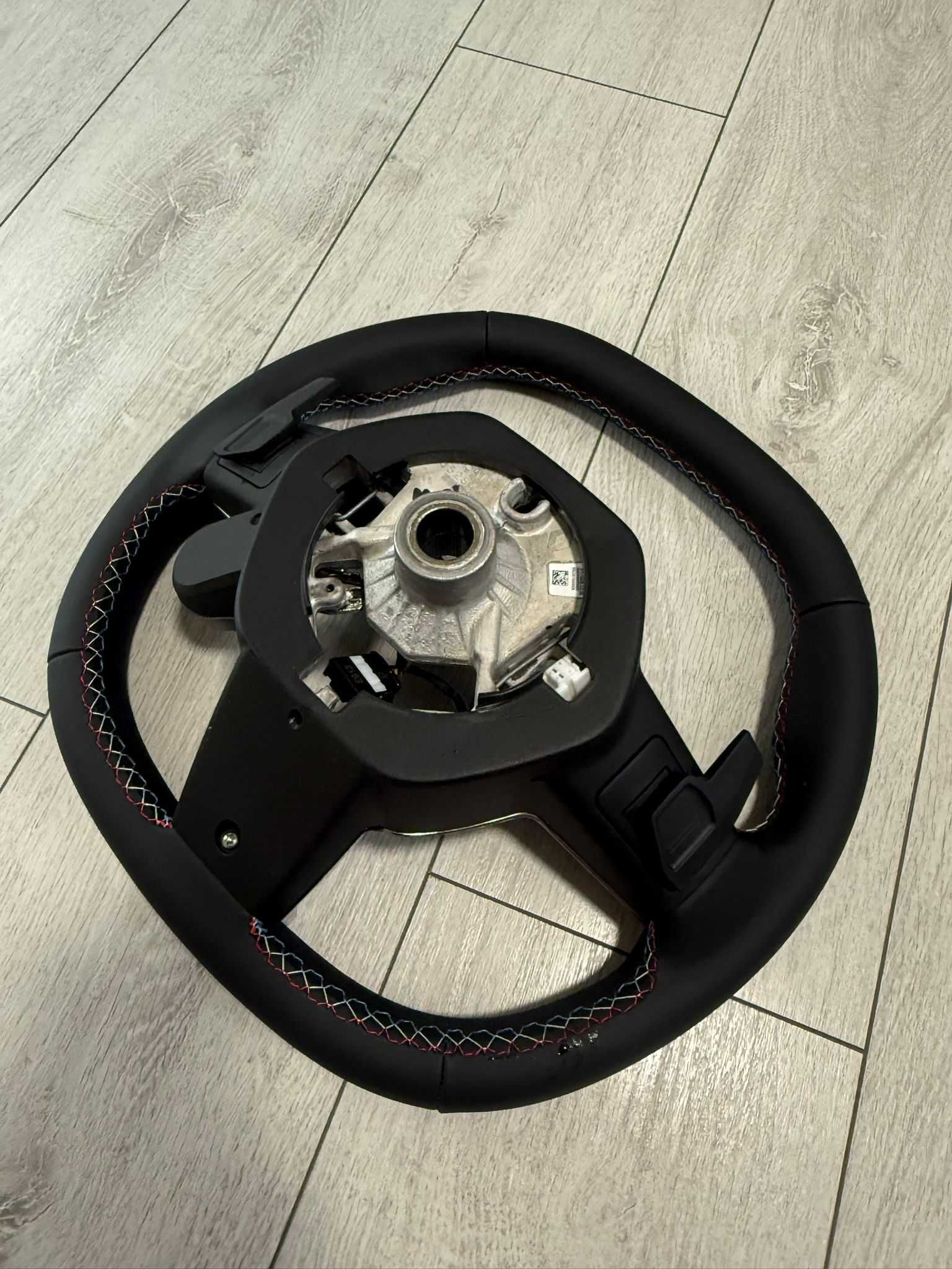 Volan Renault Austral / Rafale/Espace 6 / Megane E-TECH Nou Alpine