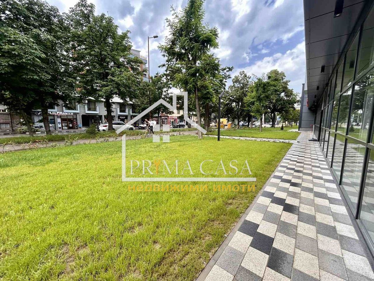 Продава се Тристаен апартамент в Асеновград - 115 кв.м за 1020 €/кв.м - Снимка #15