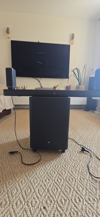 Soundbar JBL Bar 5.1 Surround schimb play station pro 5