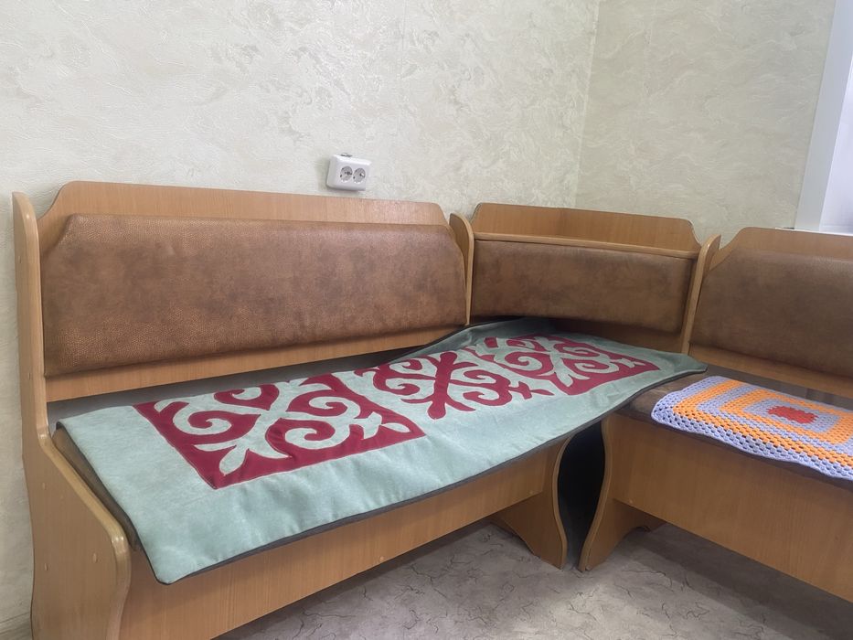 Кухонная стол круглой