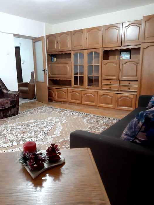 Apartament 2 camere in chirie