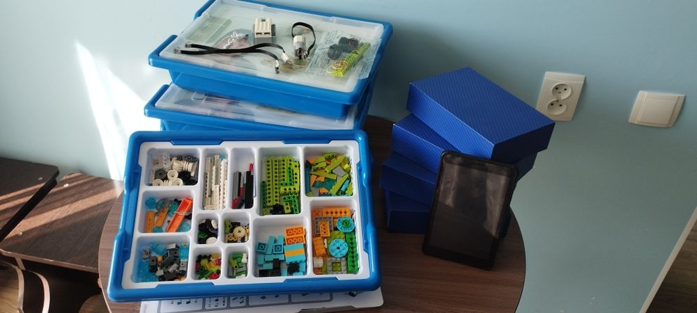 Lego/ Roboto техника/Планшет