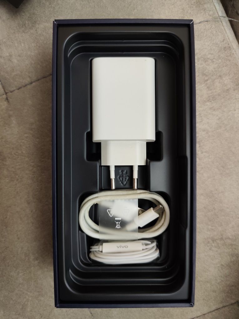 Vivo v21e 8/128 gb