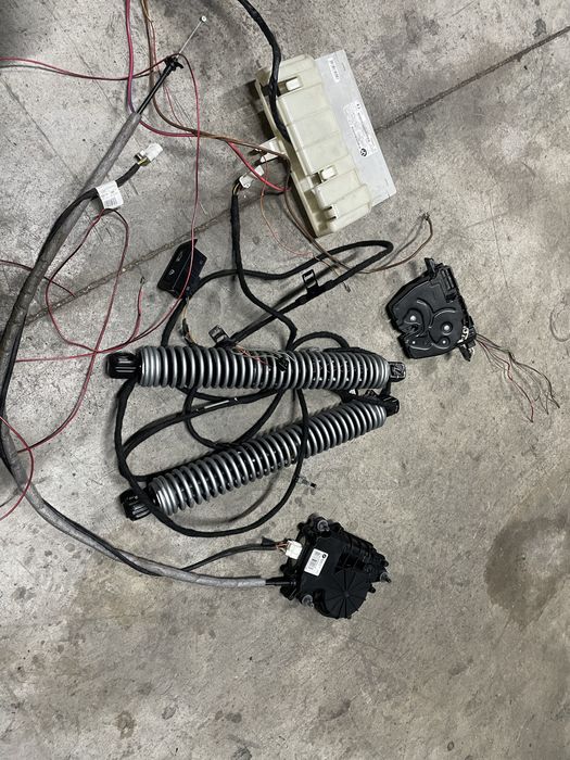 Sistem soft clouse / inchidere portbagaj BMW f01 f13 f10 seria 5 6 7