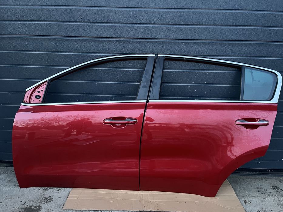 Portiera stanga fata / Portiera stanga spate / Portiere KIA Sportage