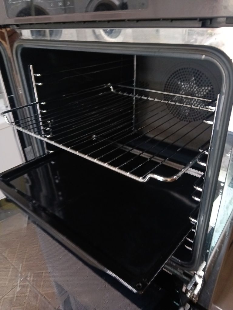 Кафява печка за вграждане с керамичен плот Миеле  Miele 2 год.Гаранция
