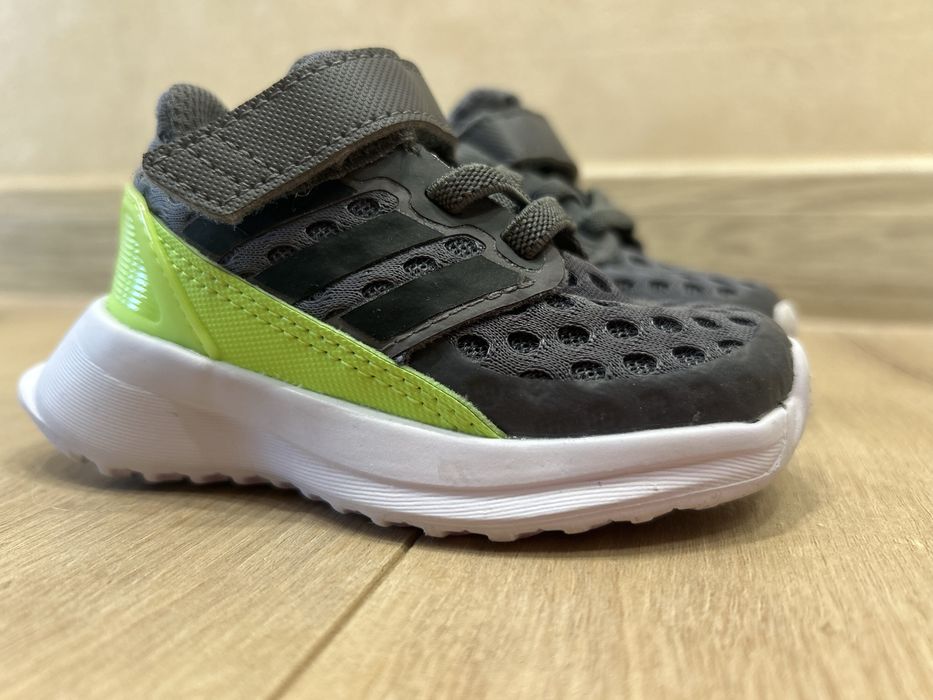 Маратонки Адидас