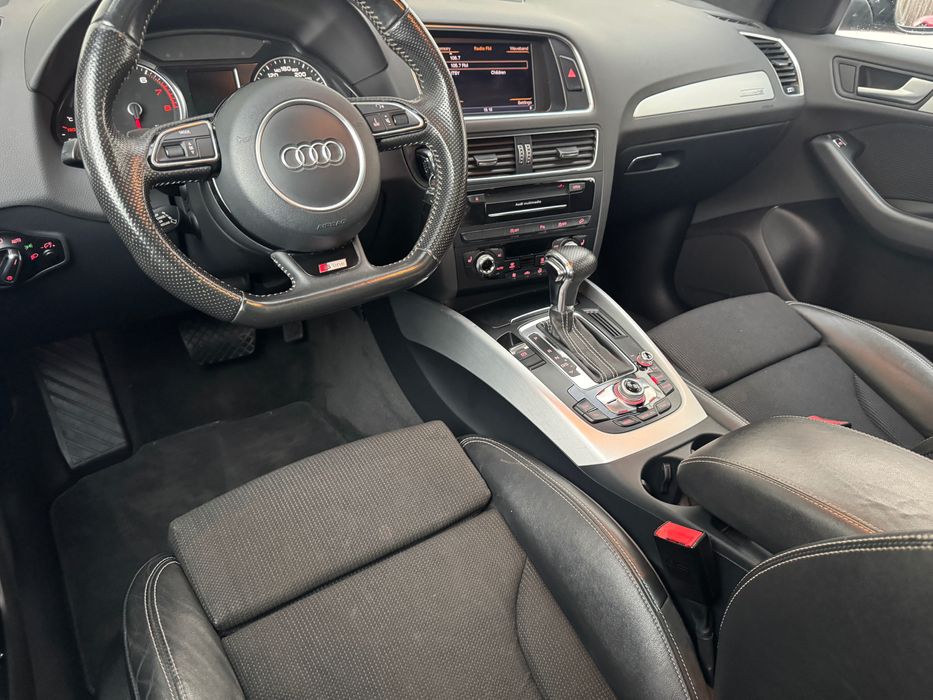 Audi Q5 2.0 bezina 235 cp 4x4 112 TKM de vanzare in RATE FIXE avans 0