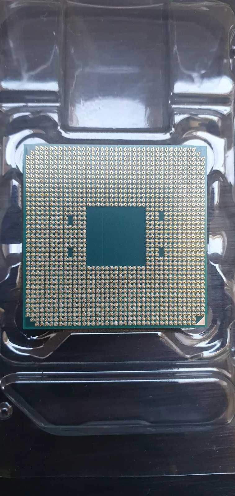 Процесор AMD RYZEN 7 3700X 8-Core 3.6 GHz (4.4 GHz Turbo)