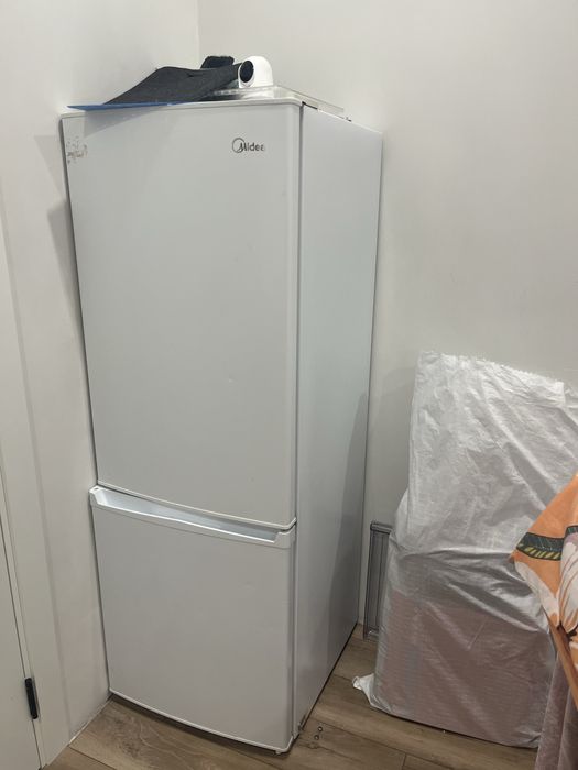 Холодильник продам