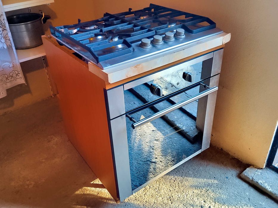 Cuptor electric cu plită, HANSA