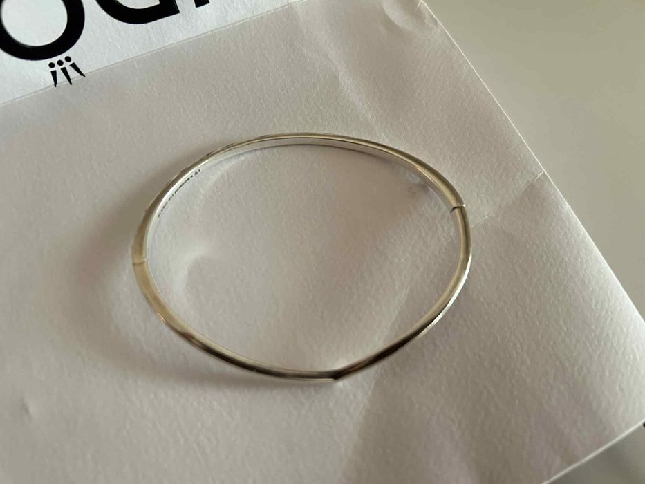 Твърда гривна Pandora