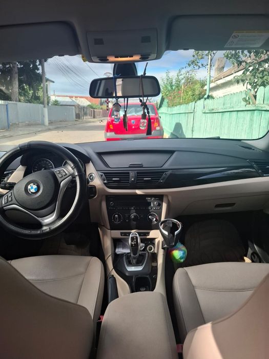 BMW x1 X-DRIVE 2013