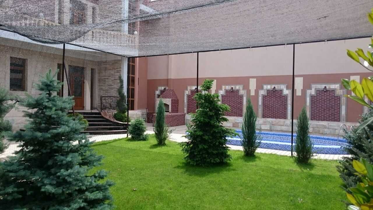 Дом под офис 1300 м² 2-этажа 20-комнат 12-соток бассейн микроклимат