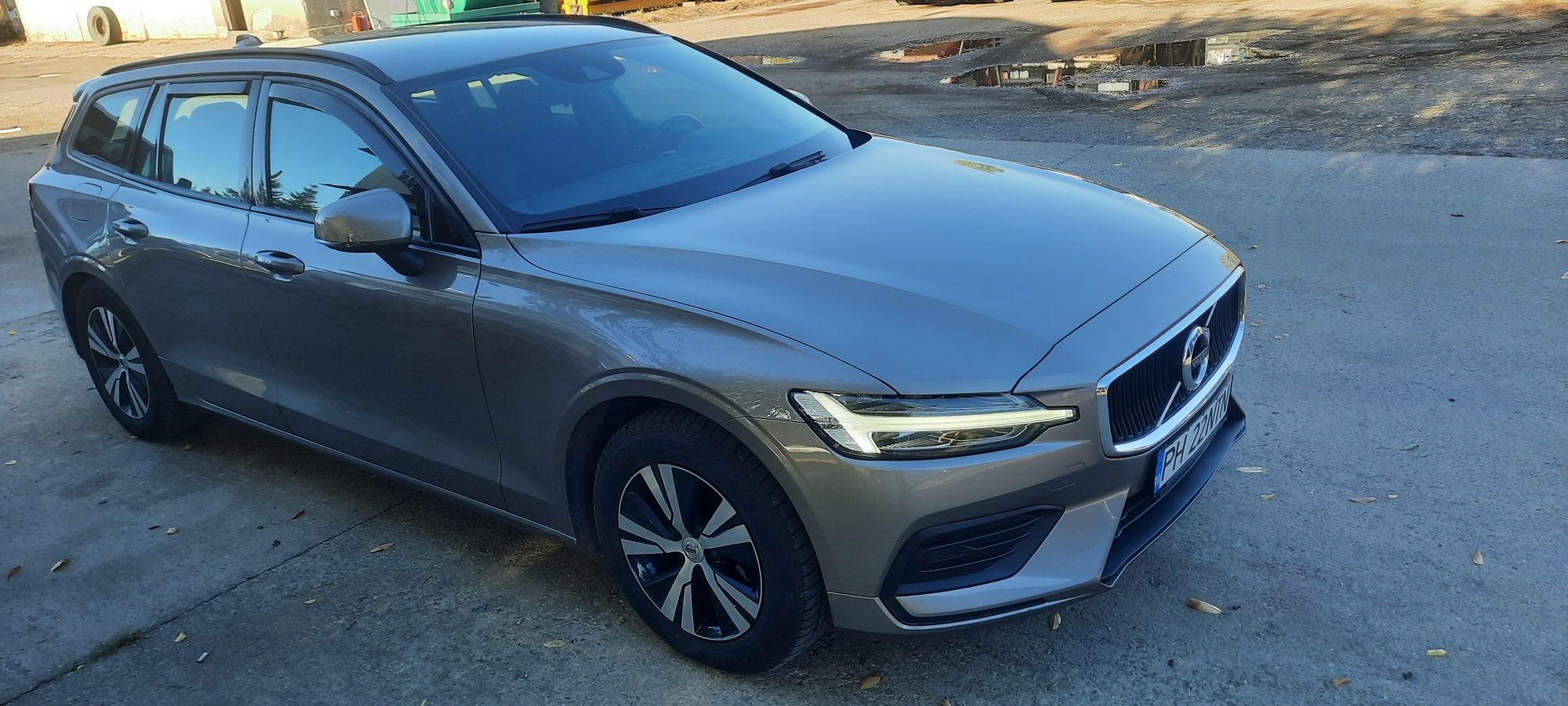 Volvo V60 D3 2019 2.0 150cp