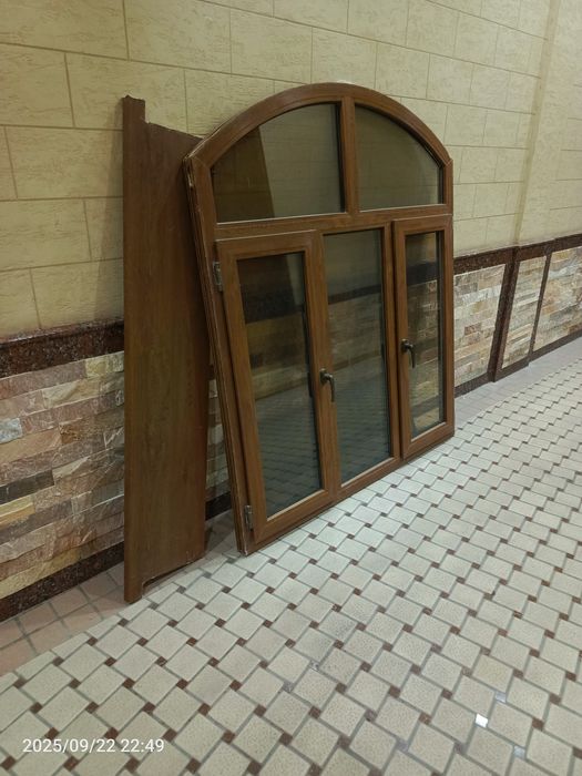 Deraza akfa   2 qavatli oyna