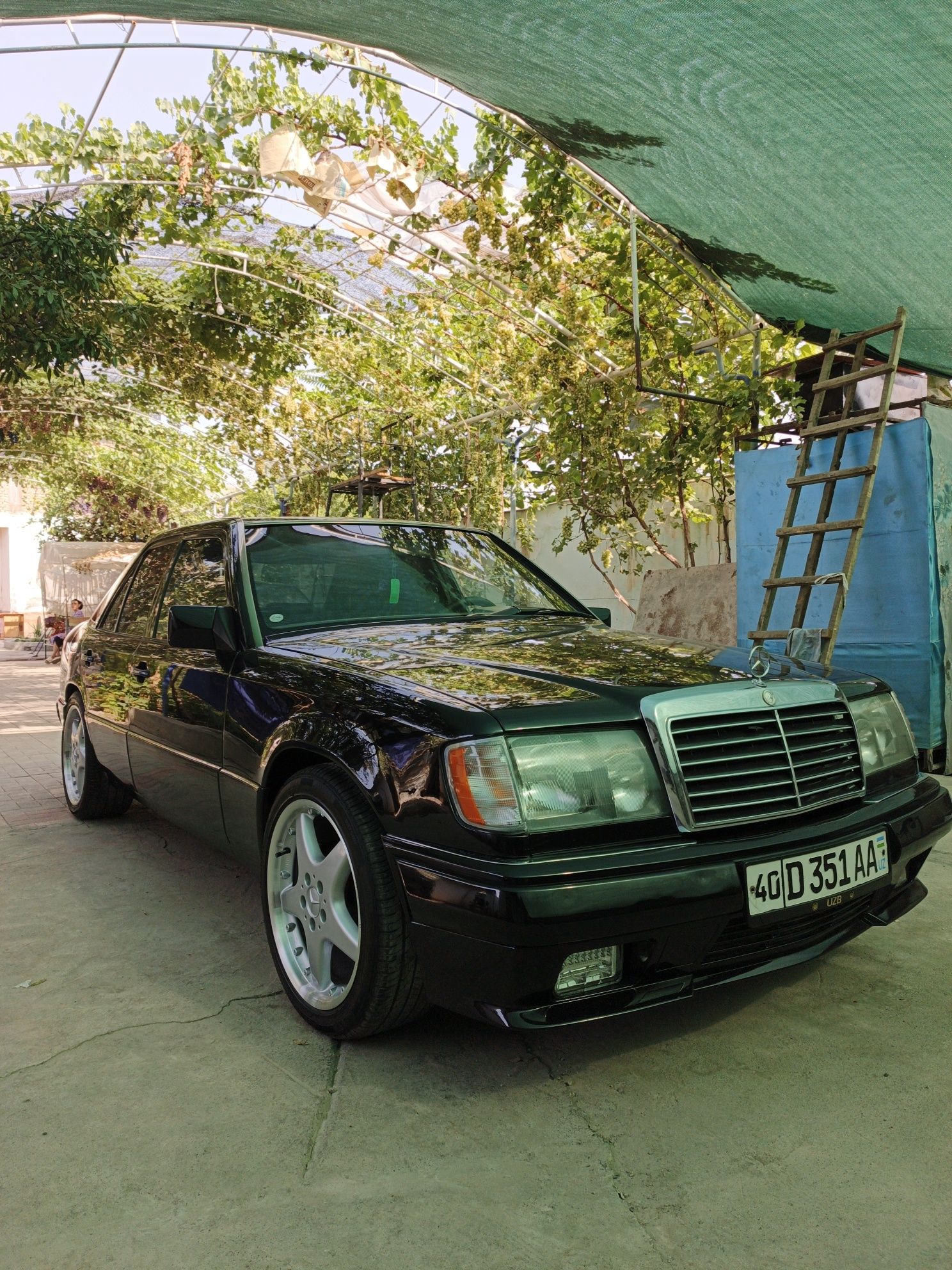 Mercedes w124 сотилади